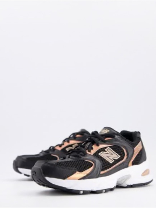 New Balance Shoes - New Balance 530 athletic shoes in a black and copper colorway - Size 6